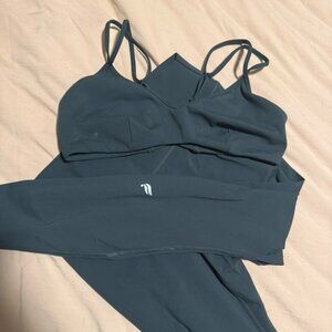 Fabletics Workout Set